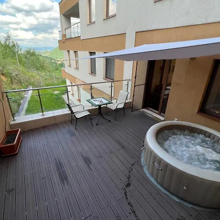 Coroni Studio With Jacuzzi Brasov Exterior photo